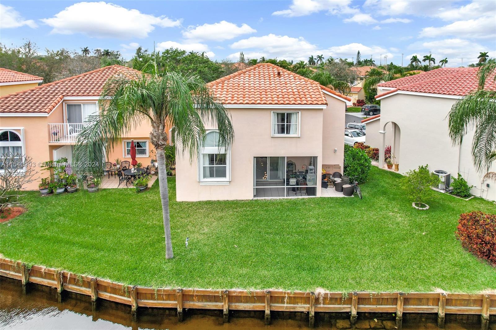 1743 Royal Palm Way, Hollywood, Florida 33020, 2 Bedrooms Bedrooms, ,2 BathroomsBathrooms,Residential,For Sale,1743 Royal Palm Way,A11540993