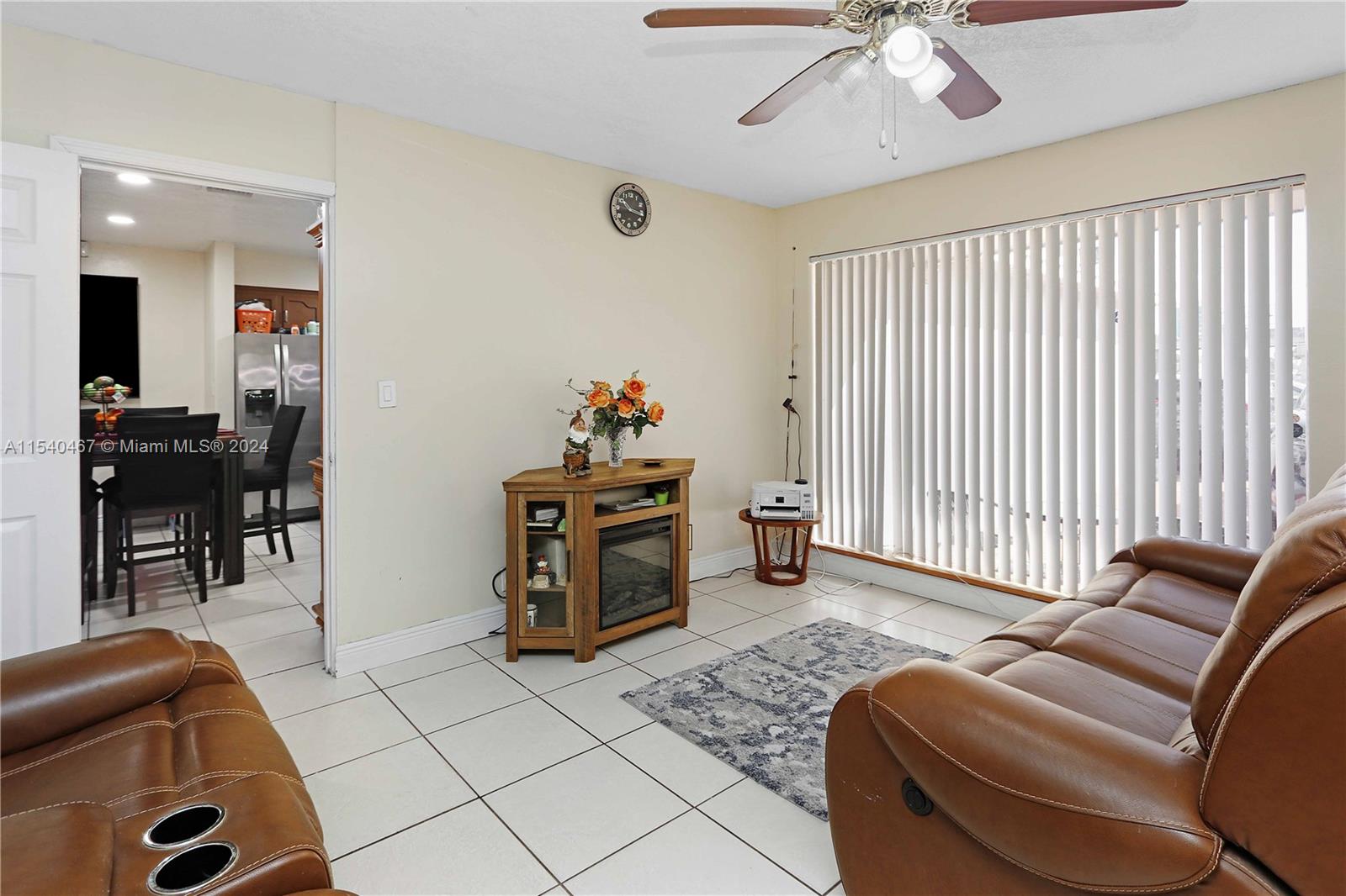 10 63rd Ter, Pembroke Pines, FL, 33023 United States, 3 Bedrooms Bedrooms, ,2 BathroomsBathrooms,Residential,For Sale,63rd Ter,A11540467