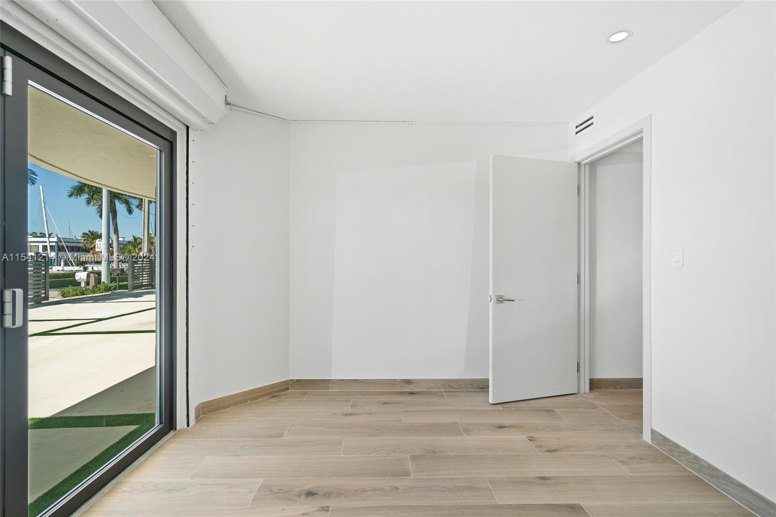 Other City - In The State Of Florida, FL, 33037 United States, 5 Bedrooms Bedrooms, ,5 BathroomsBathrooms,Residential,For Sale,A11541214