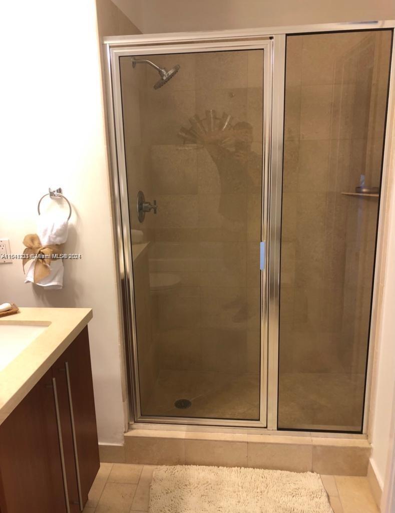 79 12 3402, Miami, Florida 33132, 1 Bedroom Bedrooms, ,1 BathroomBathrooms,Residentiallease,For Rent,79 12 3402,A11541233