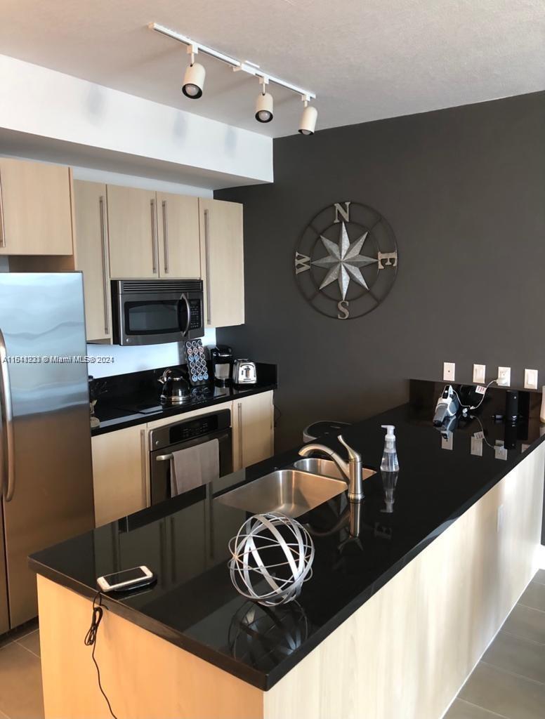 79 12 3402, Miami, Florida 33132, 1 Bedroom Bedrooms, ,1 BathroomBathrooms,Residentiallease,For Rent,79 12 3402,A11541233