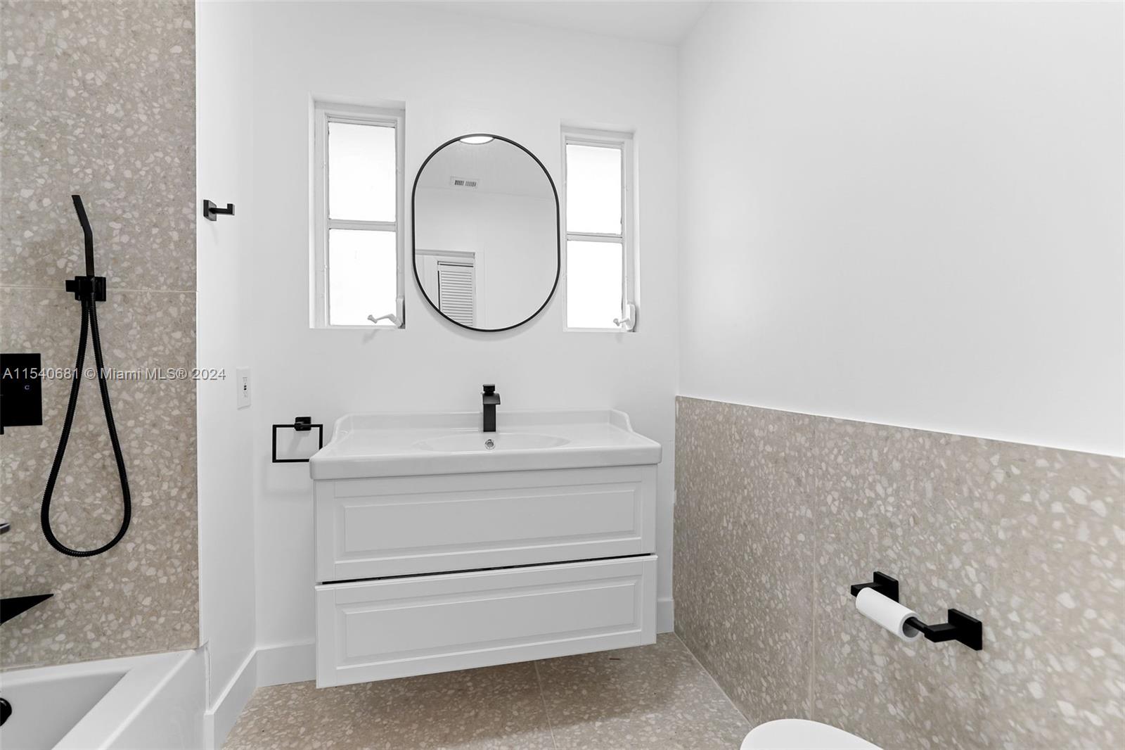 2322 SW 13th St, Miami, Florida 33145, 3 Bedrooms Bedrooms, ,2 BathroomsBathrooms,Residentiallease,For Rent,2322 SW 13th St,A11540681