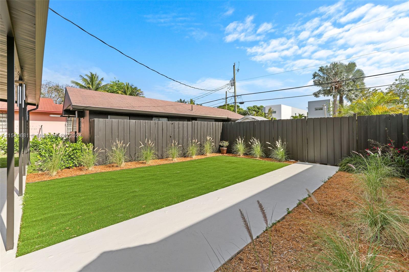 2322 SW 13th St, Miami, Florida 33145, 3 Bedrooms Bedrooms, ,2 BathroomsBathrooms,Residentiallease,For Rent,2322 SW 13th St,A11540681