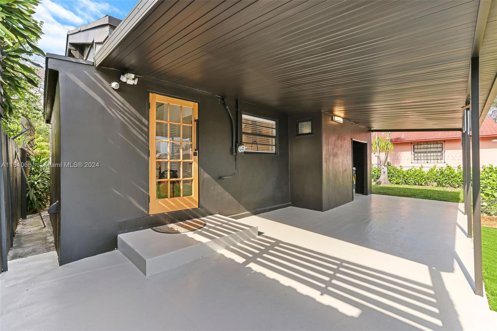 2322 SW 13th St, Miami, Florida 33145, 3 Bedrooms Bedrooms, ,2 BathroomsBathrooms,Residentiallease,For Rent,2322 SW 13th St,A11540681