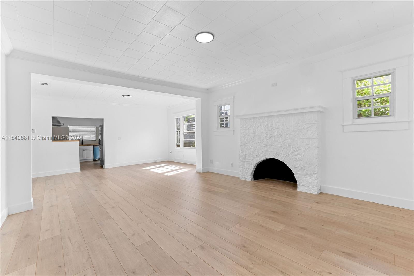 2322 SW 13th St, Miami, Florida 33145, 3 Bedrooms Bedrooms, ,2 BathroomsBathrooms,Residentiallease,For Rent,2322 SW 13th St,A11540681