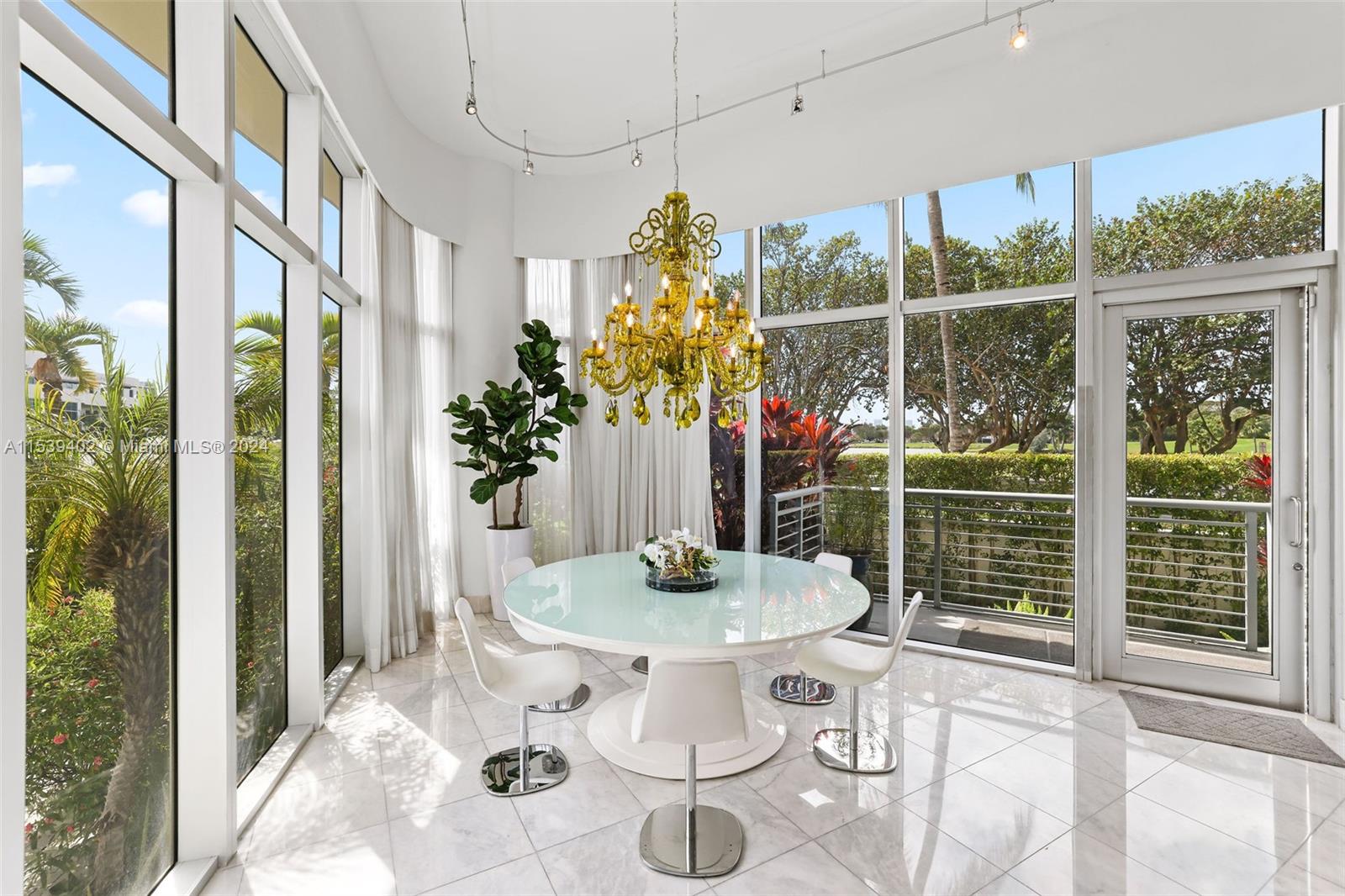 2001 Meridian Ave 101, Miami Beach, Florida 33139, 2 Bedrooms Bedrooms, ,2 BathroomsBathrooms,Residential,For Sale,2001 Meridian Ave 101,A11539402