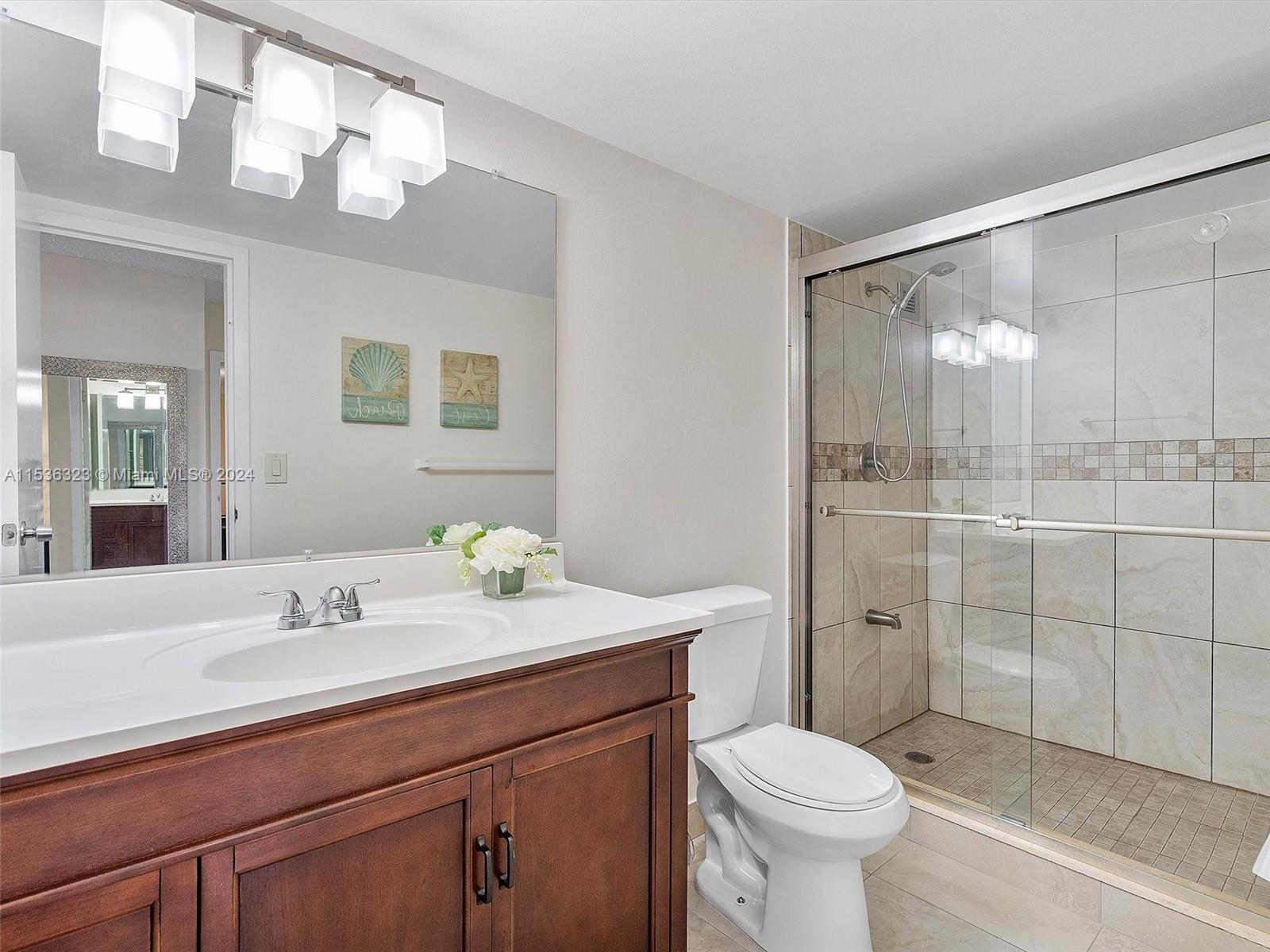 600 Parkview Dr 923, Hallandale Beach, Florida 33009, 2 Bedrooms Bedrooms, ,1 BathroomBathrooms,Residential,For Sale,600 Parkview Dr 923,A11536323