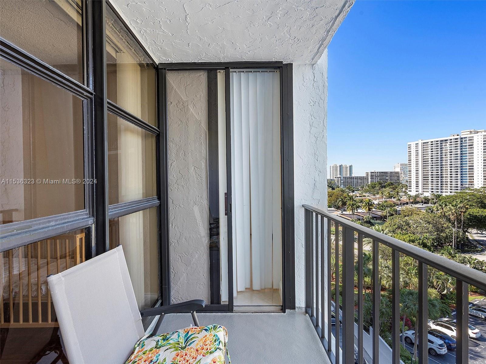 600 Parkview Dr 923, Hallandale Beach, Florida 33009, 2 Bedrooms Bedrooms, ,1 BathroomBathrooms,Residential,For Sale,600 Parkview Dr 923,A11536323