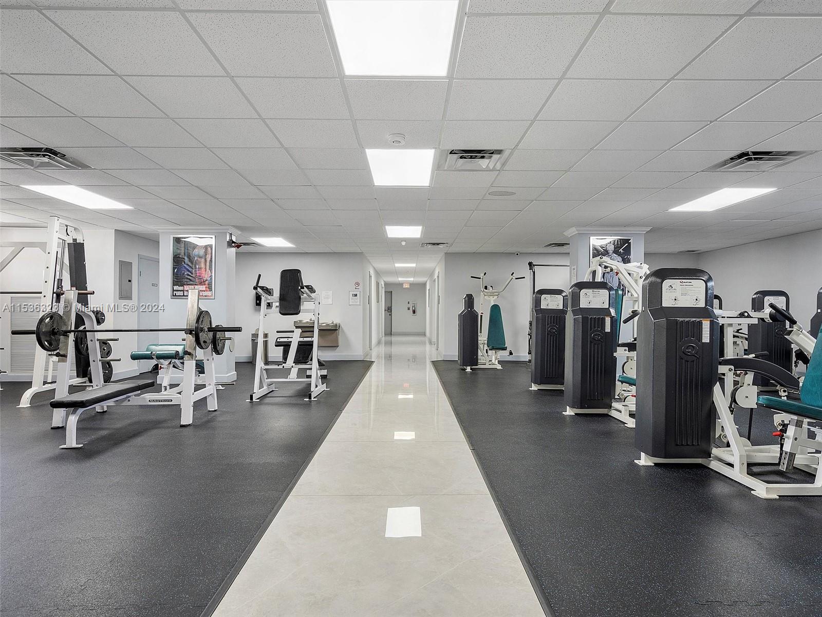 600 Parkview Dr 923, Hallandale Beach, Florida 33009, 2 Bedrooms Bedrooms, ,1 BathroomBathrooms,Residential,For Sale,600 Parkview Dr 923,A11536323