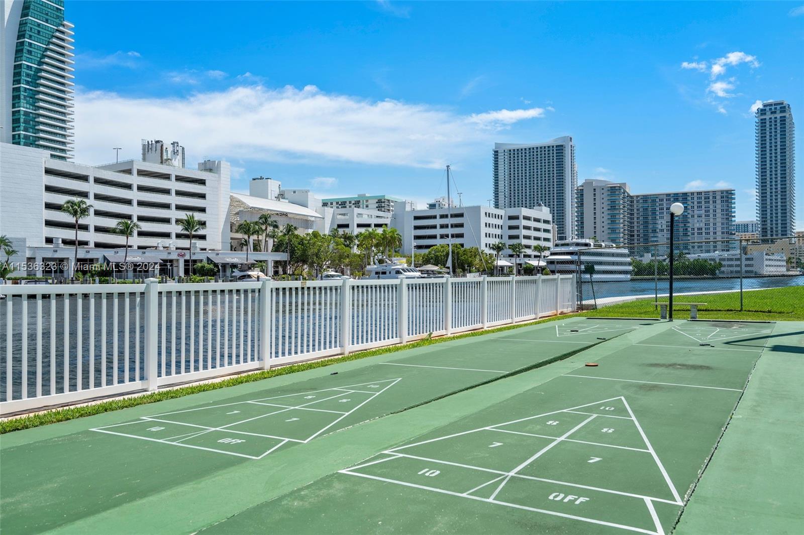 600 Parkview Dr 923, Hallandale Beach, Florida 33009, 2 Bedrooms Bedrooms, ,1 BathroomBathrooms,Residential,For Sale,600 Parkview Dr 923,A11536323