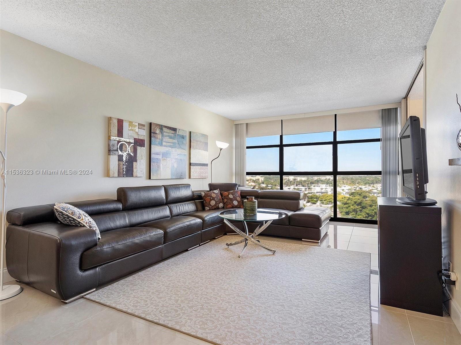 600 Parkview Dr 923, Hallandale Beach, Florida 33009, 2 Bedrooms Bedrooms, ,1 BathroomBathrooms,Residential,For Sale,600 Parkview Dr 923,A11536323