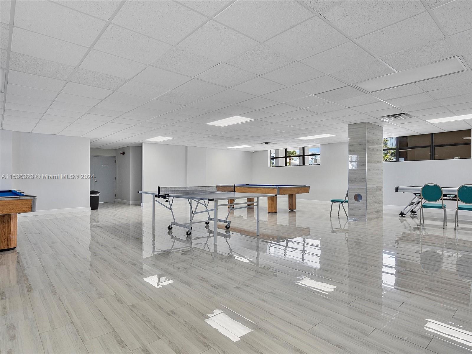 600 Parkview Dr 923, Hallandale Beach, Florida 33009, 2 Bedrooms Bedrooms, ,1 BathroomBathrooms,Residential,For Sale,600 Parkview Dr 923,A11536323