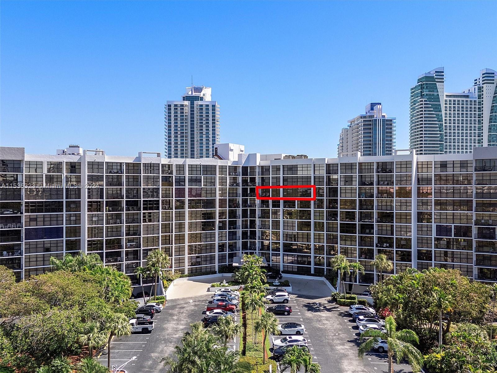 600 Parkview Dr 923, Hallandale Beach, Florida 33009, 2 Bedrooms Bedrooms, ,1 BathroomBathrooms,Residential,For Sale,600 Parkview Dr 923,A11536323