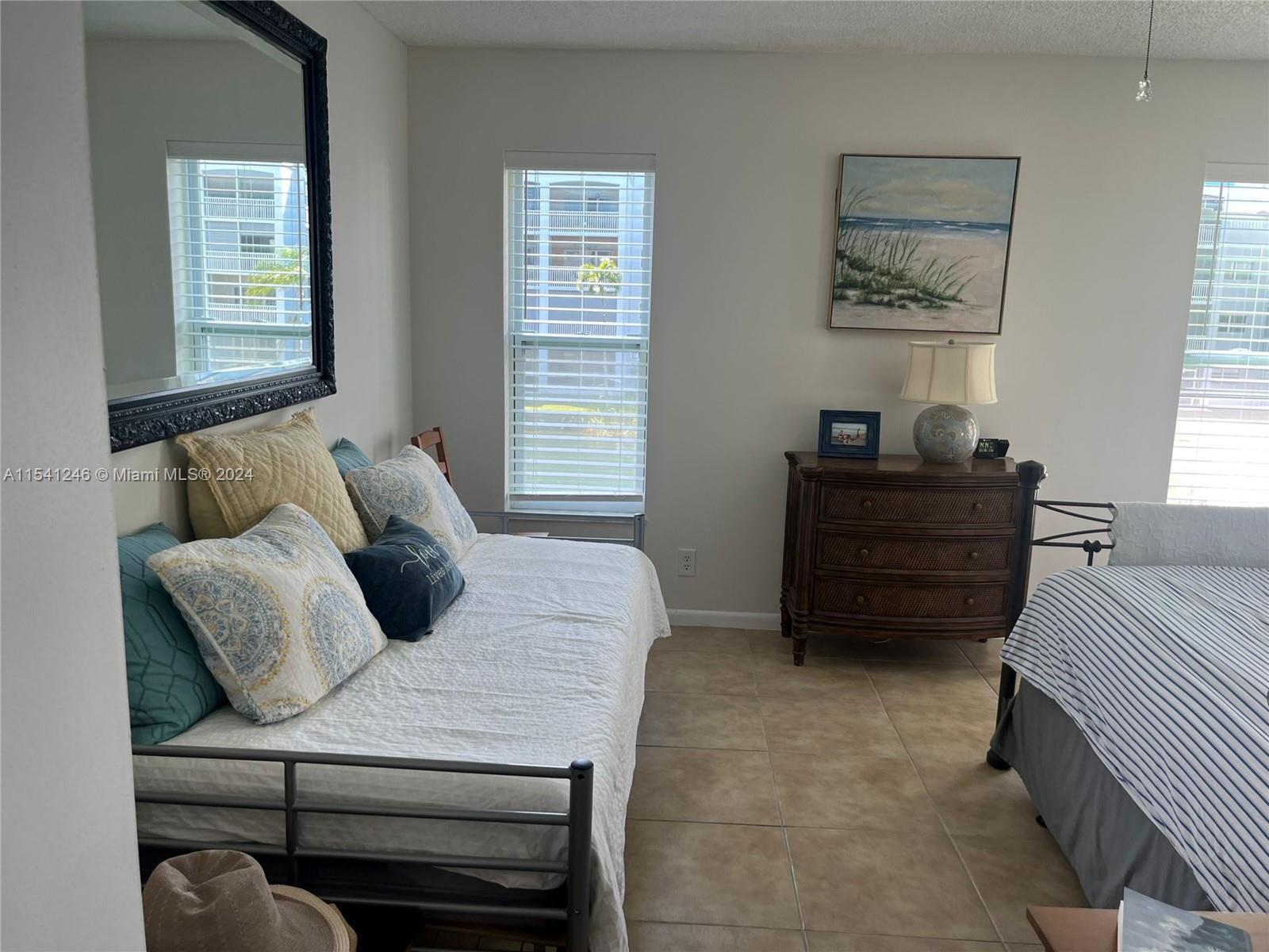 604 NE 2nd St 217, Dania Beach, Florida 33004, 2 Bedrooms Bedrooms, ,2 BathroomsBathrooms,Residentiallease,For Rent,604 NE 2nd St 217,A11541246