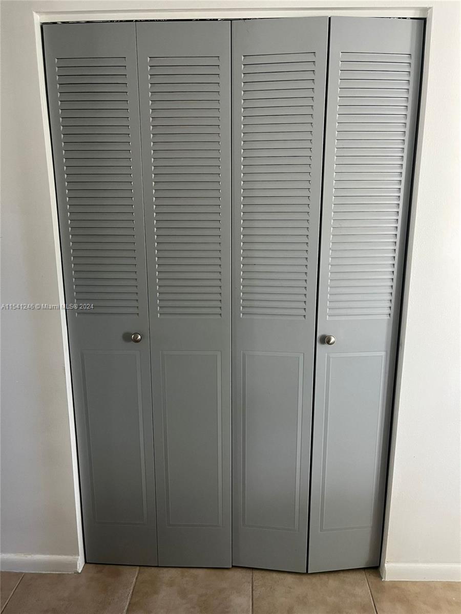 604 NE 2nd St 217, Dania Beach, Florida 33004, 2 Bedrooms Bedrooms, ,2 BathroomsBathrooms,Residentiallease,For Rent,604 NE 2nd St 217,A11541246