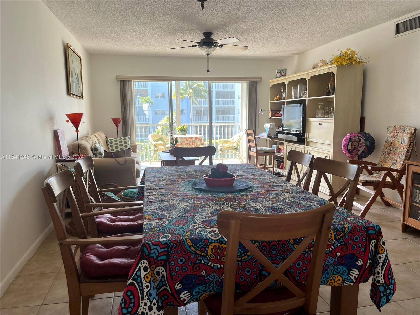 604 NE 2nd St 217, Dania Beach, Florida 33004, 2 Bedrooms Bedrooms, ,2 BathroomsBathrooms,Residentiallease,For Rent,604 NE 2nd St 217,A11541246