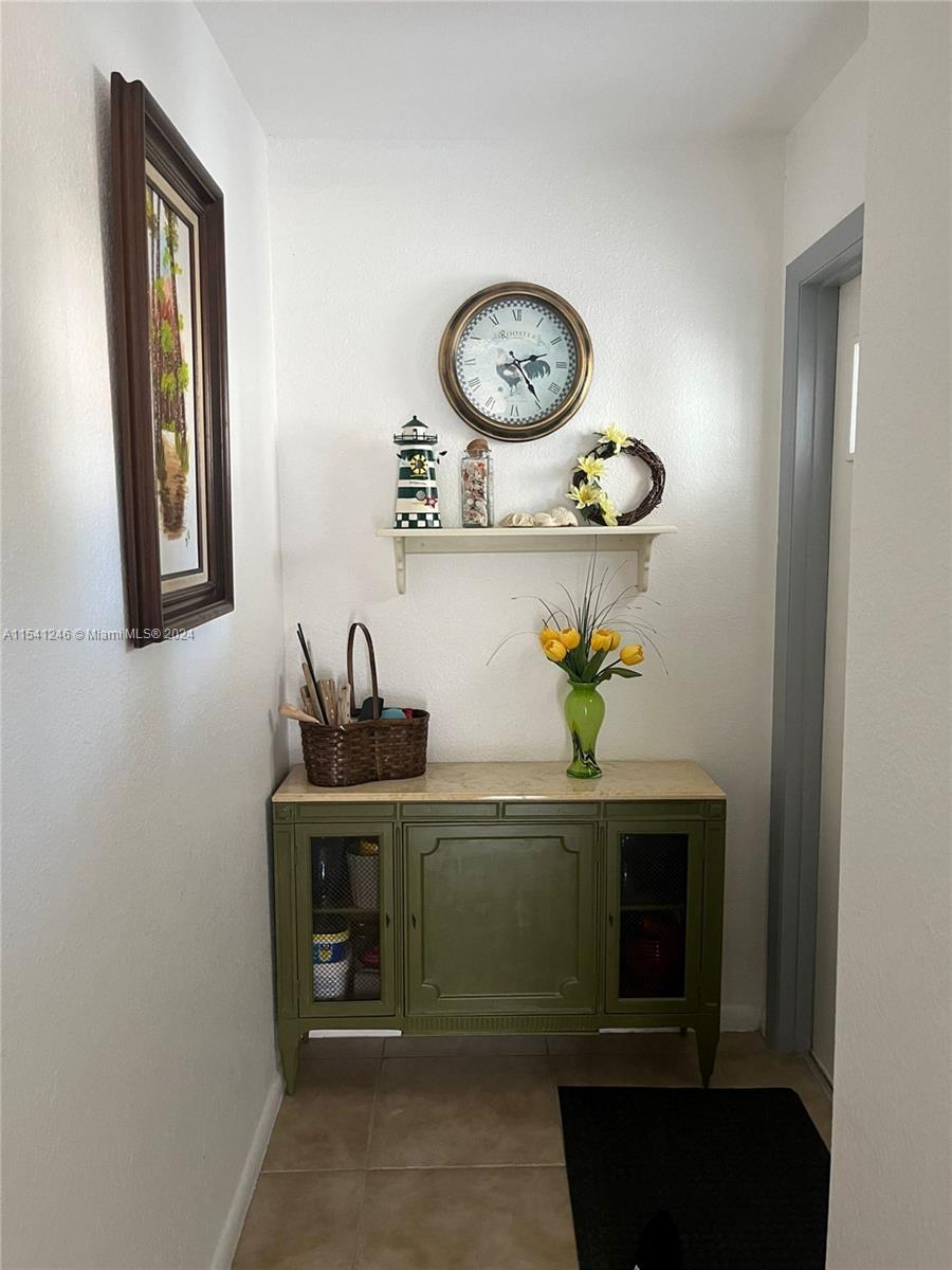 604 NE 2nd St 217, Dania Beach, Florida 33004, 2 Bedrooms Bedrooms, ,2 BathroomsBathrooms,Residentiallease,For Rent,604 NE 2nd St 217,A11541246