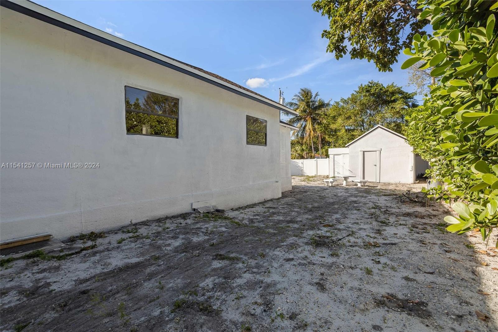 1683 NE 168th St, North Miami Beach, Florida 33162, 3 Bedrooms Bedrooms, ,2 BathroomsBathrooms,Residential,For Sale,1683 NE 168th St,A11541257