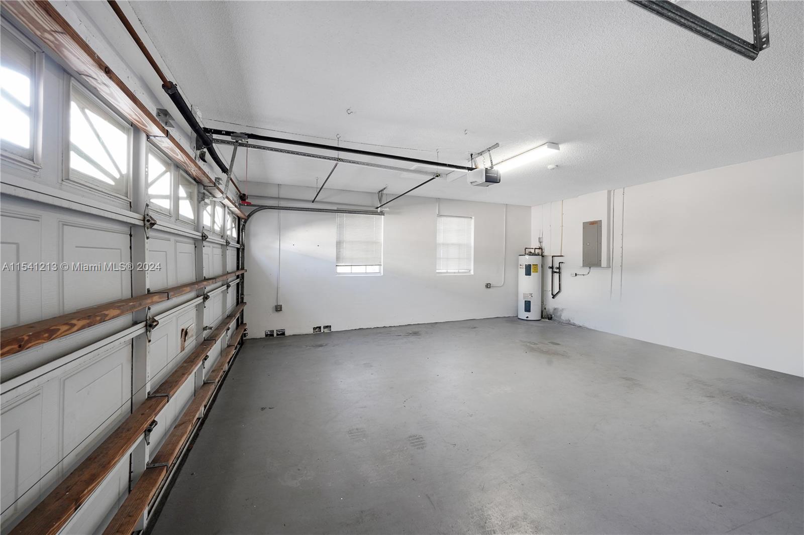Listing Photo 18