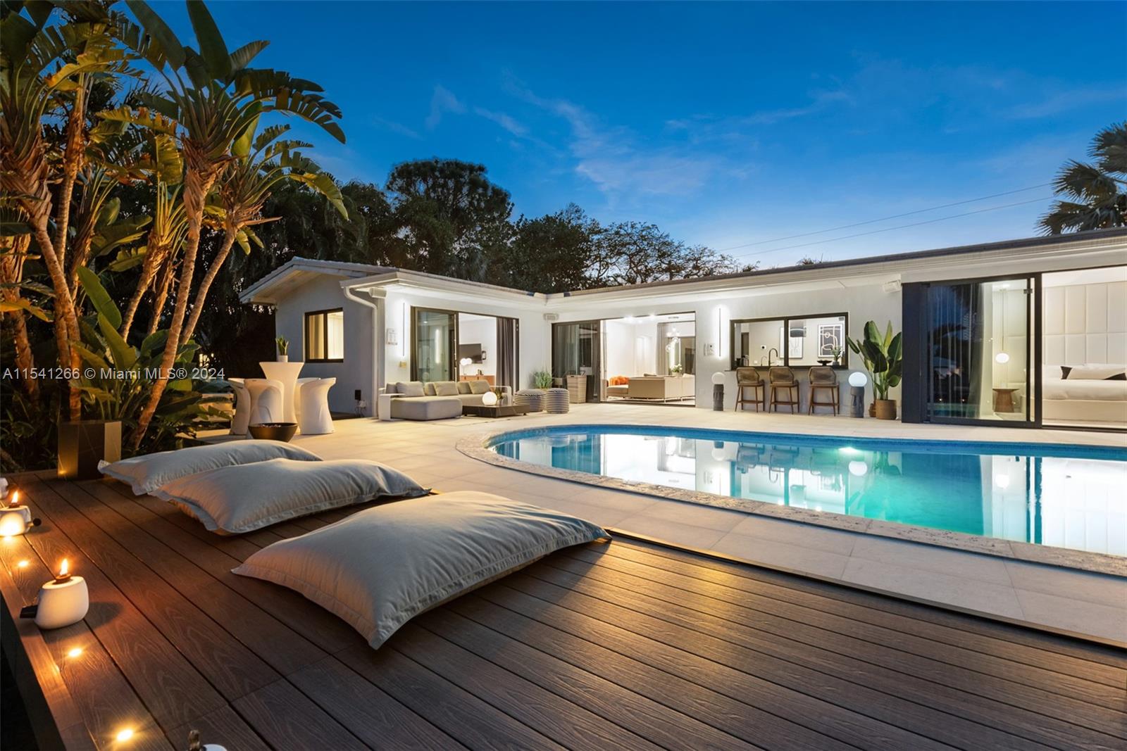 607 Oleander Dr, Hallandale Beach, Florida 33009, 5 Bedrooms Bedrooms, ,4 BathroomsBathrooms,Residentiallease,For Rent,607 Oleander Dr,A11541266