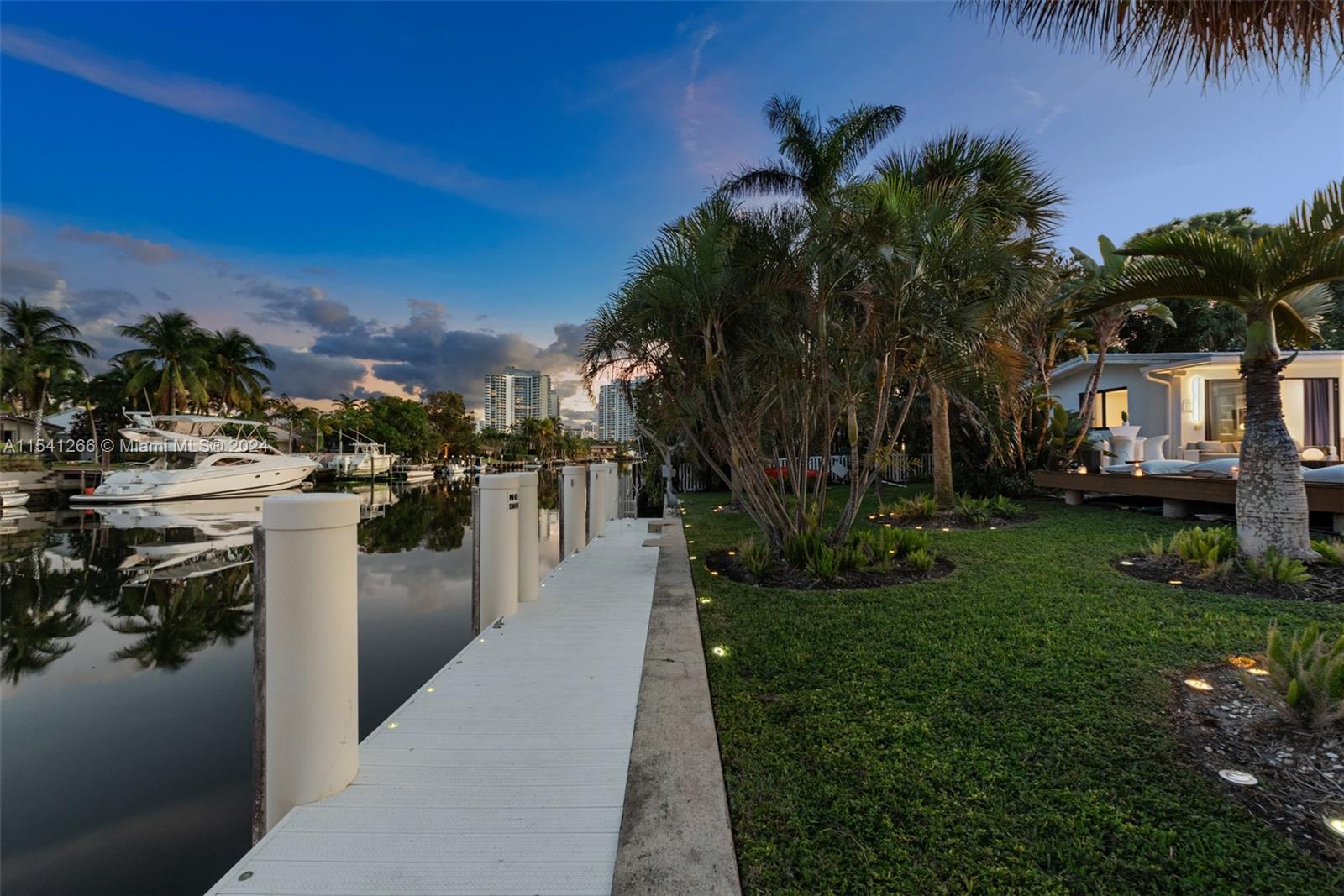607 Oleander Dr, Hallandale Beach, Florida 33009, 5 Bedrooms Bedrooms, ,4 BathroomsBathrooms,Residentiallease,For Rent,607 Oleander Dr,A11541266