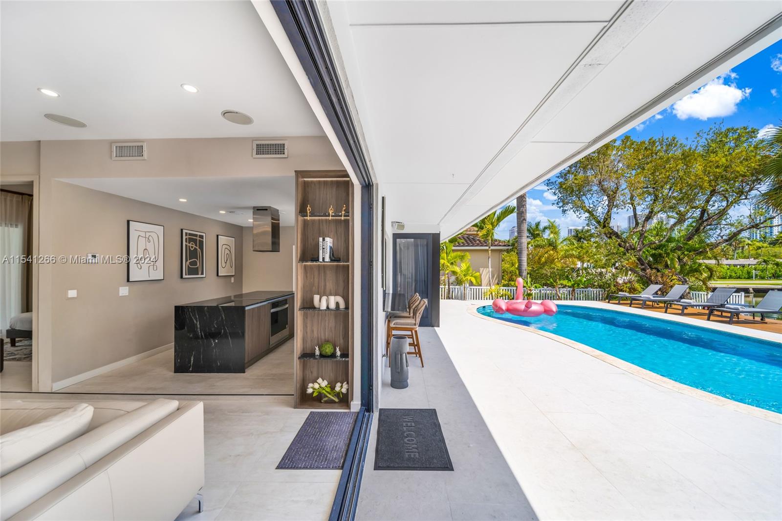 607 Oleander Dr, Hallandale Beach, Florida 33009, 5 Bedrooms Bedrooms, ,4 BathroomsBathrooms,Residentiallease,For Rent,607 Oleander Dr,A11541266