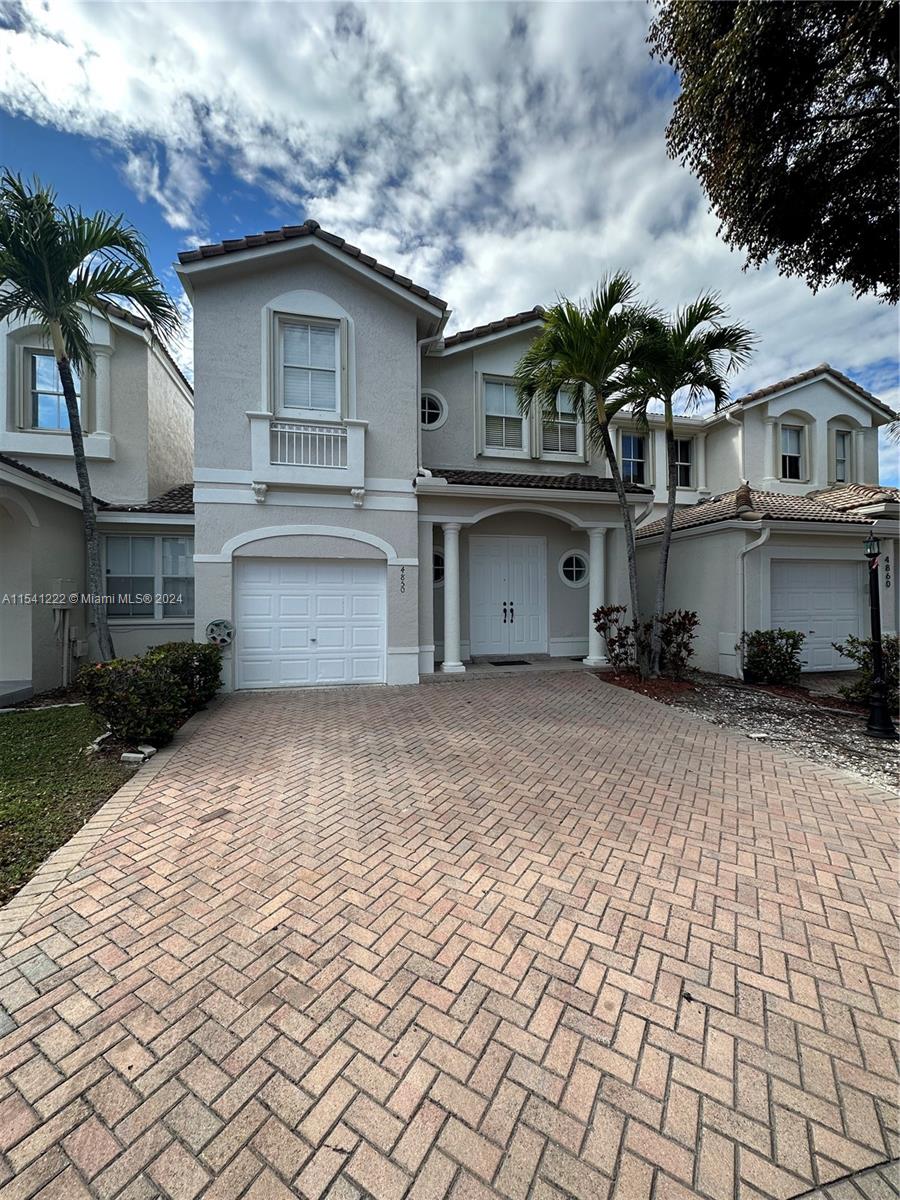 4850 NW 108th Pl, Doral, FL 33178, 3 Bedrooms Bedrooms, ,2 BathroomsBathrooms,Residential,For Sale,108th Pl,A11541222