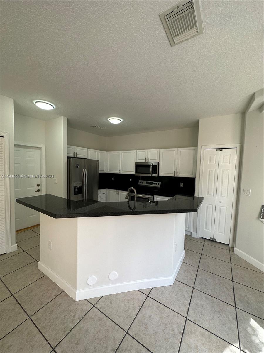 4850 NW 108th Pl, Doral, FL 33178, 3 Bedrooms Bedrooms, ,2 BathroomsBathrooms,Residential,For Sale,108th Pl,A11541222