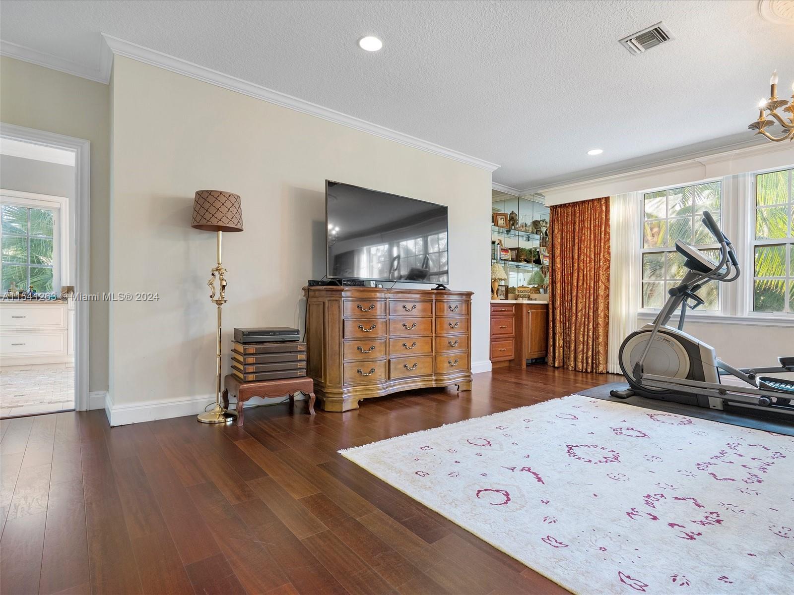 7 Winnebago Rd, Sea Ranch Lakes, FL, 33308 United States, 4 Bedrooms Bedrooms, ,4 BathroomsBathrooms,Residential,For Sale,Winnebago Rd,A11541263