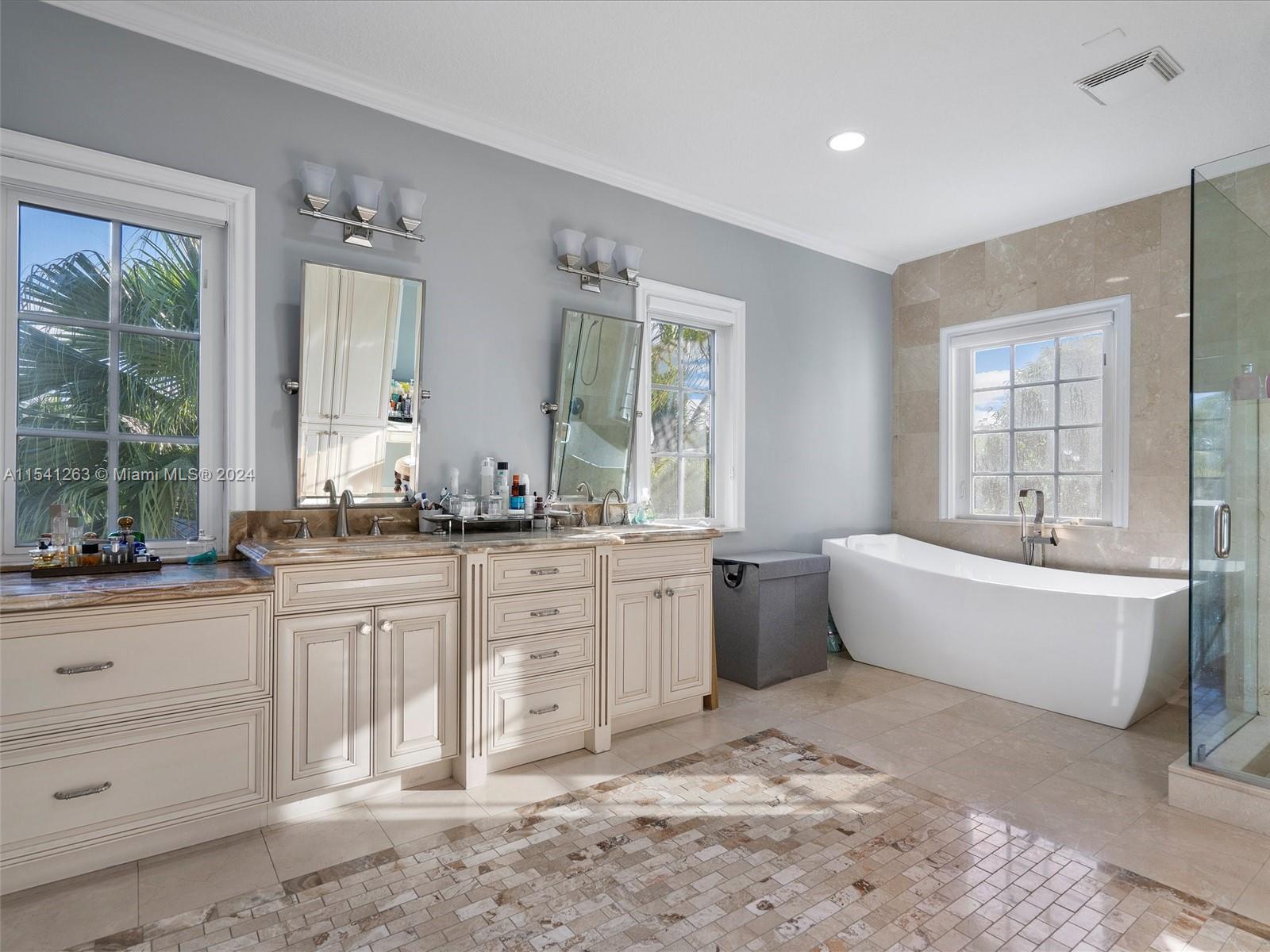 7 Winnebago Rd, Sea Ranch Lakes, FL, 33308 United States, 4 Bedrooms Bedrooms, ,4 BathroomsBathrooms,Residential,For Sale,Winnebago Rd,A11541263