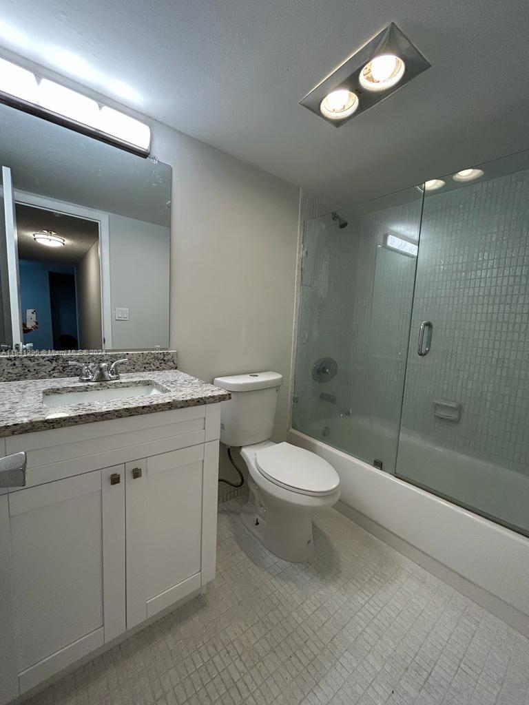 20200 W Country Club Dr PH16, Aventura, Florida 33180, 2 Bedrooms Bedrooms, ,2 BathroomsBathrooms,Residential,For Sale,20200 W Country Club Dr PH16,A11541296