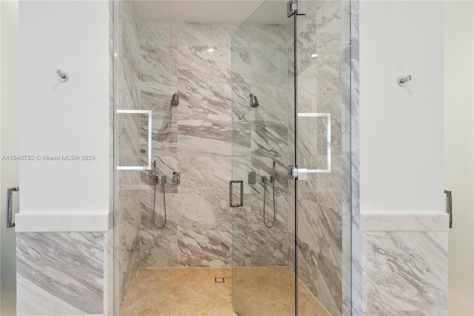 2811 Bayshore Dr, Miami, FL, 33133 United States, 3 Bedrooms Bedrooms, ,3 BathroomsBathrooms,Residential,For Sale,Bayshore Dr,A11540752