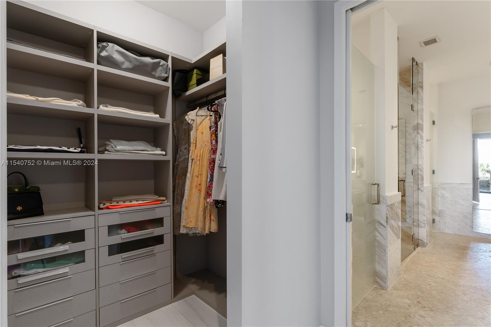 2811 Bayshore Dr, Miami, FL, 33133 United States, 3 Bedrooms Bedrooms, ,3 BathroomsBathrooms,Residential,For Sale,Bayshore Dr,A11540752