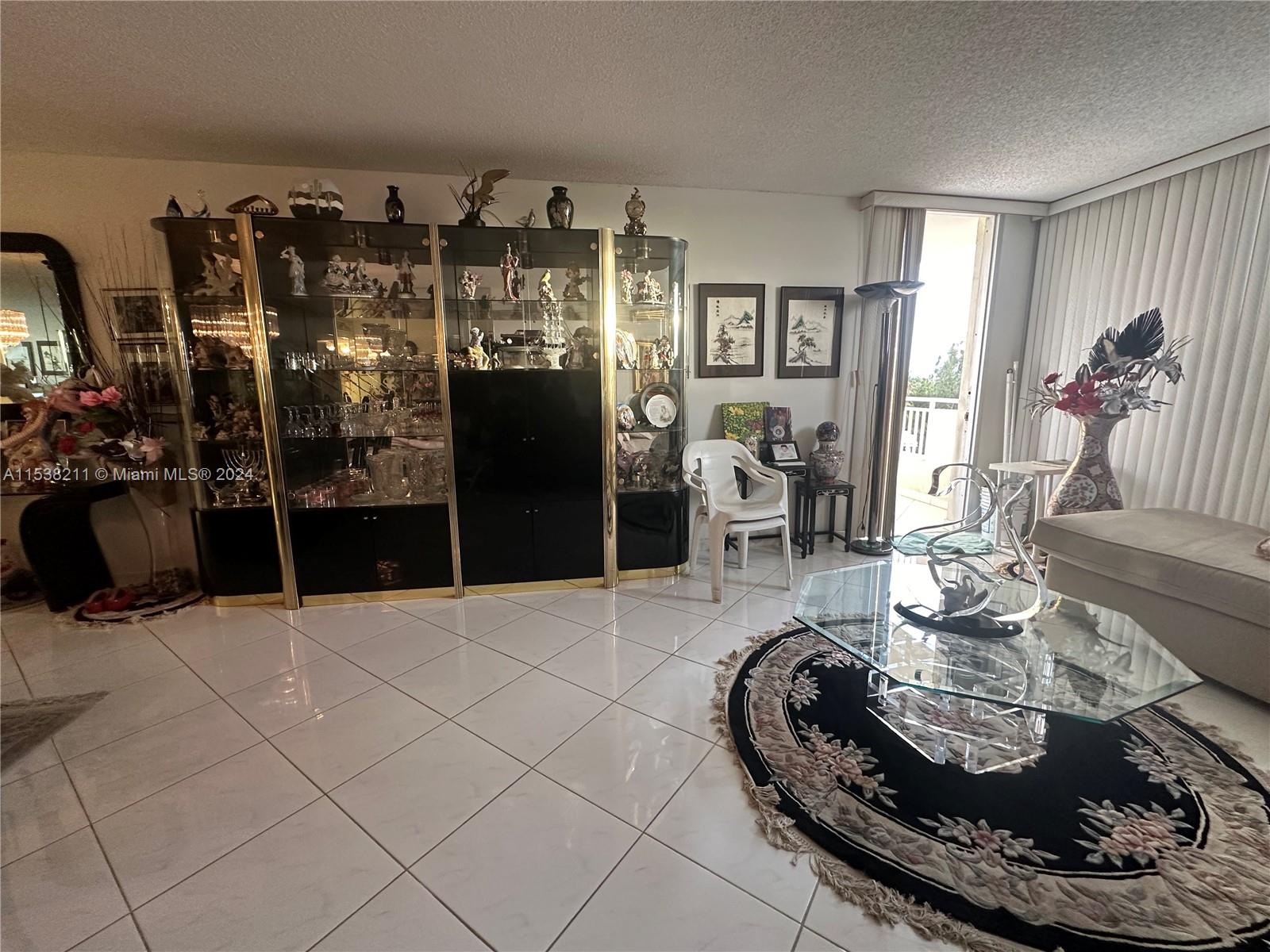 3180 S Ocean Dr 522, Hallandale Beach, Florida 33009, 1 Bedroom Bedrooms, ,1 BathroomBathrooms,Residential,For Sale,3180 S Ocean Dr 522,A11538211