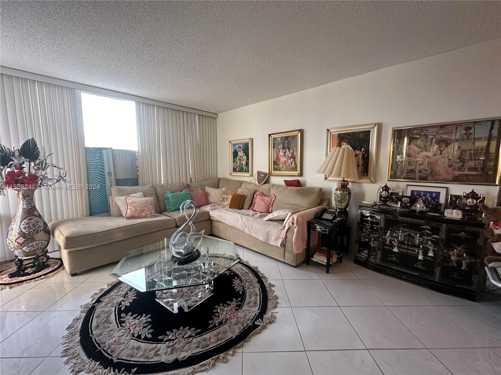 3180 S Ocean Dr 522, Hallandale Beach, Florida 33009, 1 Bedroom Bedrooms, ,1 BathroomBathrooms,Residential,For Sale,3180 S Ocean Dr 522,A11538211