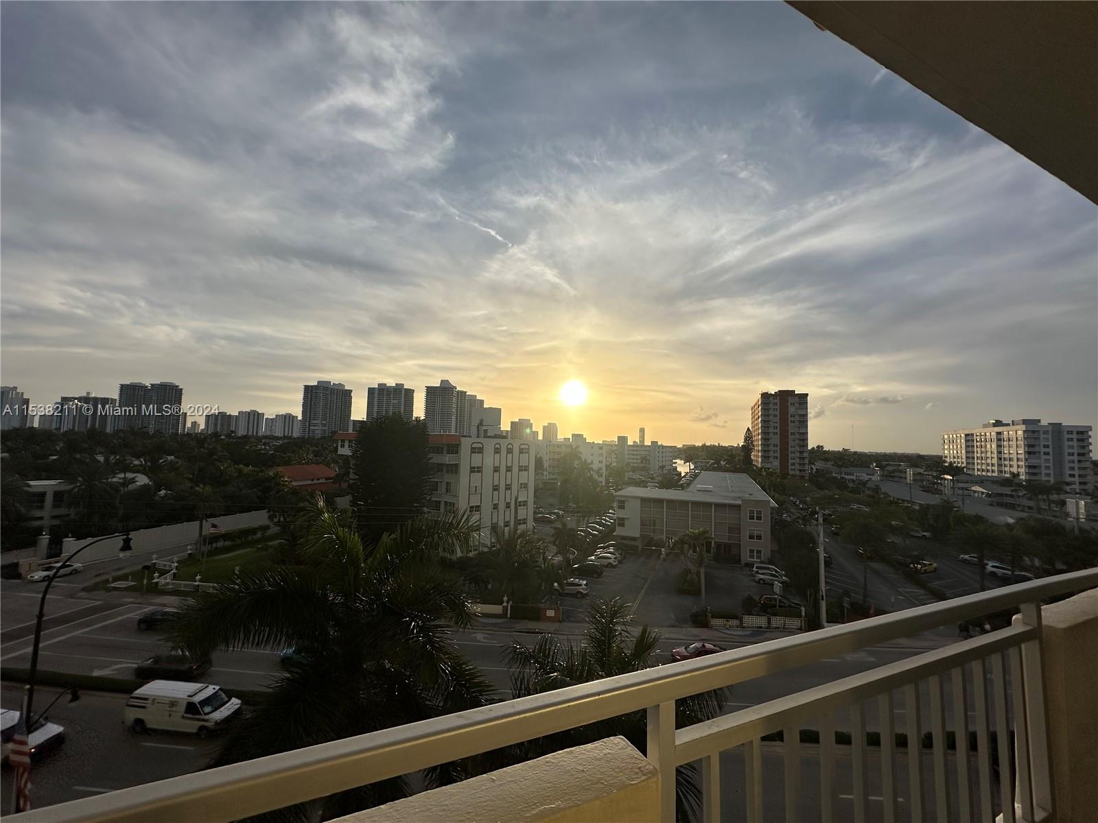 3180 S Ocean Dr 522, Hallandale Beach, Florida 33009, 1 Bedroom Bedrooms, ,1 BathroomBathrooms,Residential,For Sale,3180 S Ocean Dr 522,A11538211