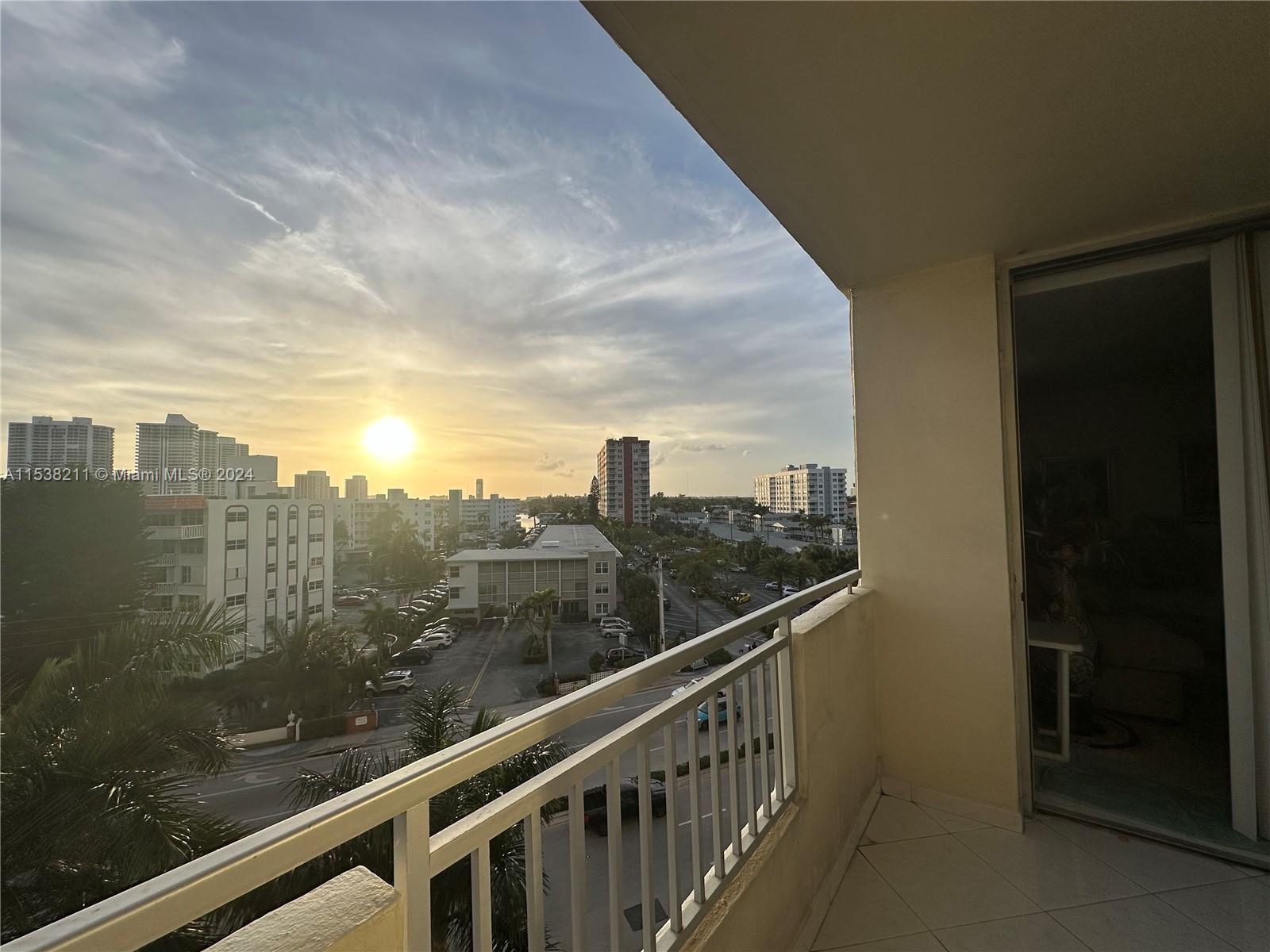 3180 S Ocean Dr 522, Hallandale Beach, Florida 33009, 1 Bedroom Bedrooms, ,1 BathroomBathrooms,Residential,For Sale,3180 S Ocean Dr 522,A11538211