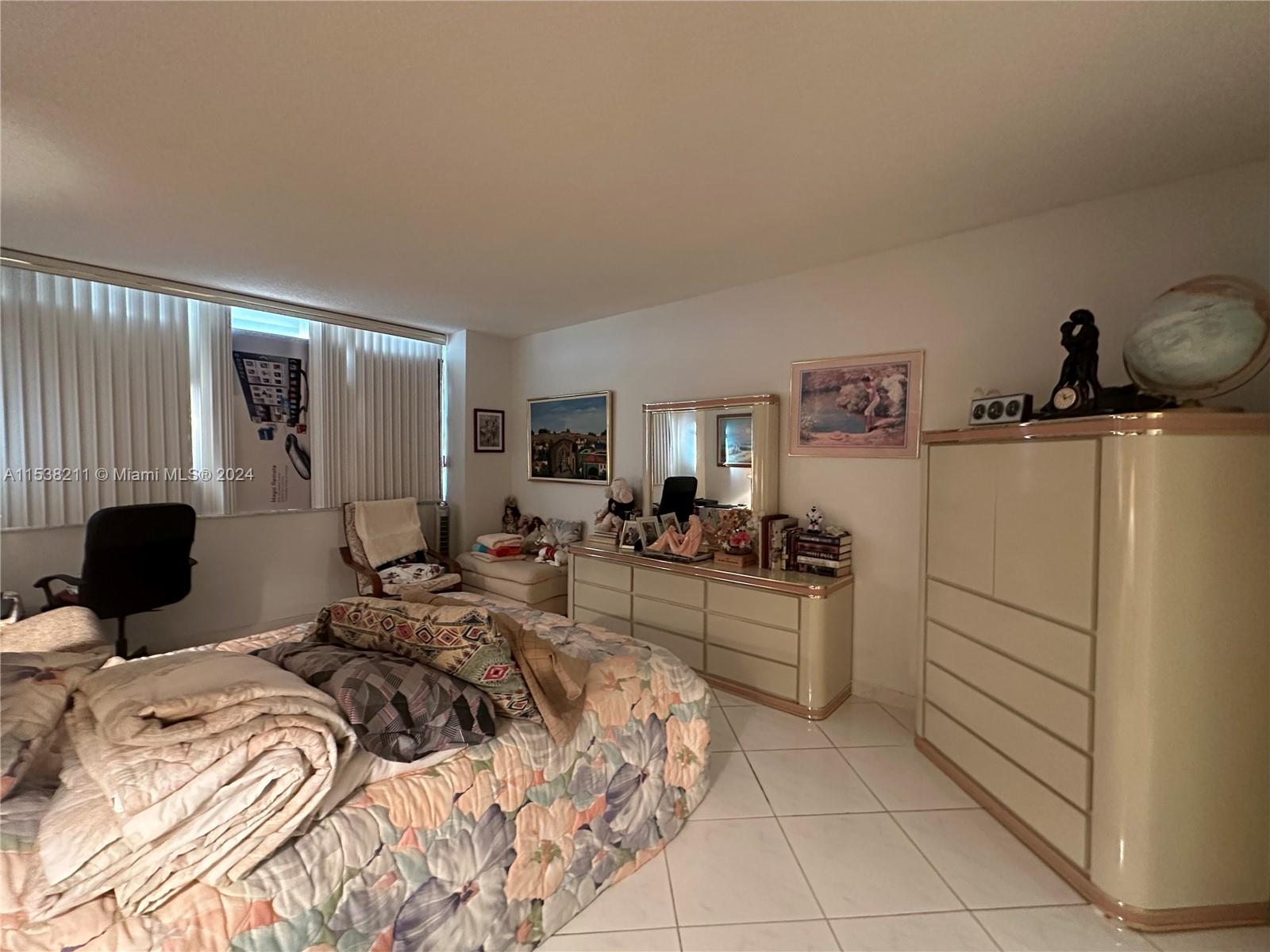 3180 S Ocean Dr 522, Hallandale Beach, Florida 33009, 1 Bedroom Bedrooms, ,1 BathroomBathrooms,Residential,For Sale,3180 S Ocean Dr 522,A11538211