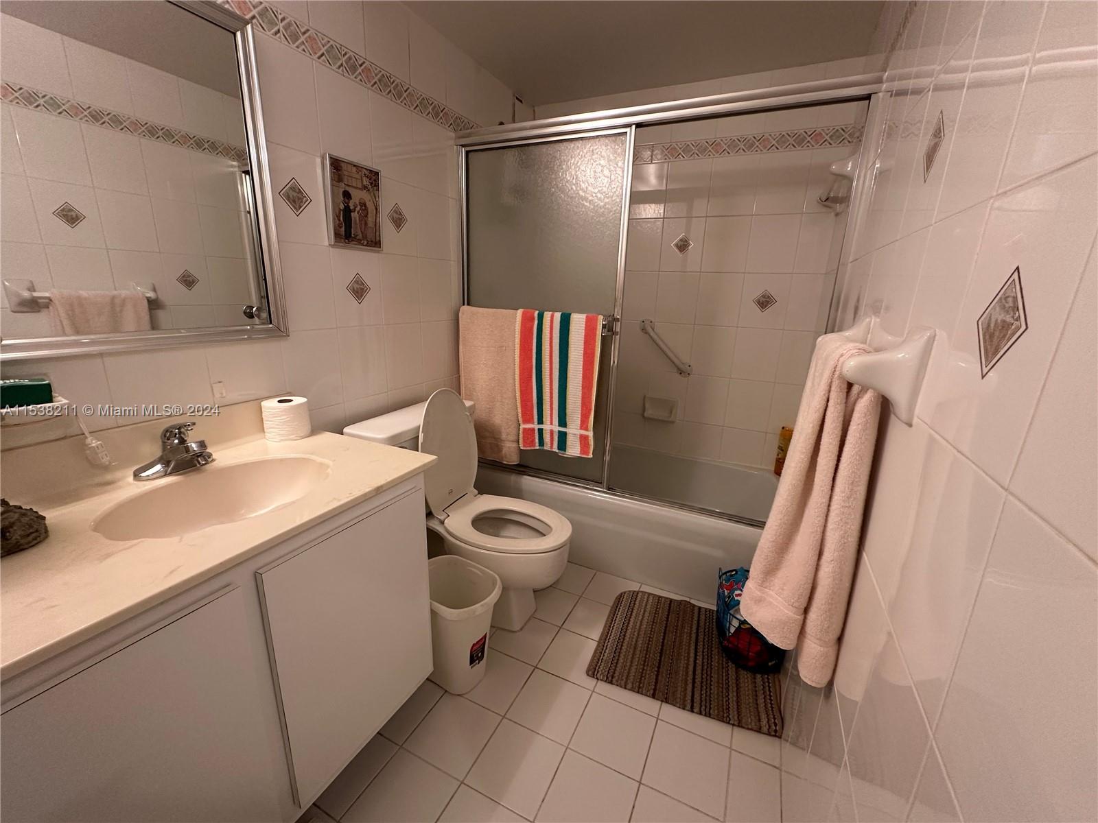 3180 S Ocean Dr 522, Hallandale Beach, Florida 33009, 1 Bedroom Bedrooms, ,1 BathroomBathrooms,Residential,For Sale,3180 S Ocean Dr 522,A11538211