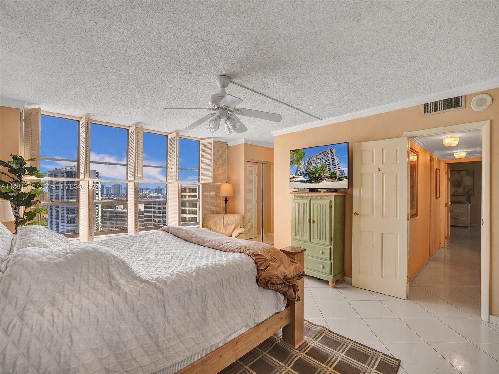 600 Three Islands Blvd 1521, Hallandale Beach, Florida 33009, 2 Bedrooms Bedrooms, ,2 BathroomsBathrooms,Residential,For Sale,600 Three Islands Blvd 1521,A11541310