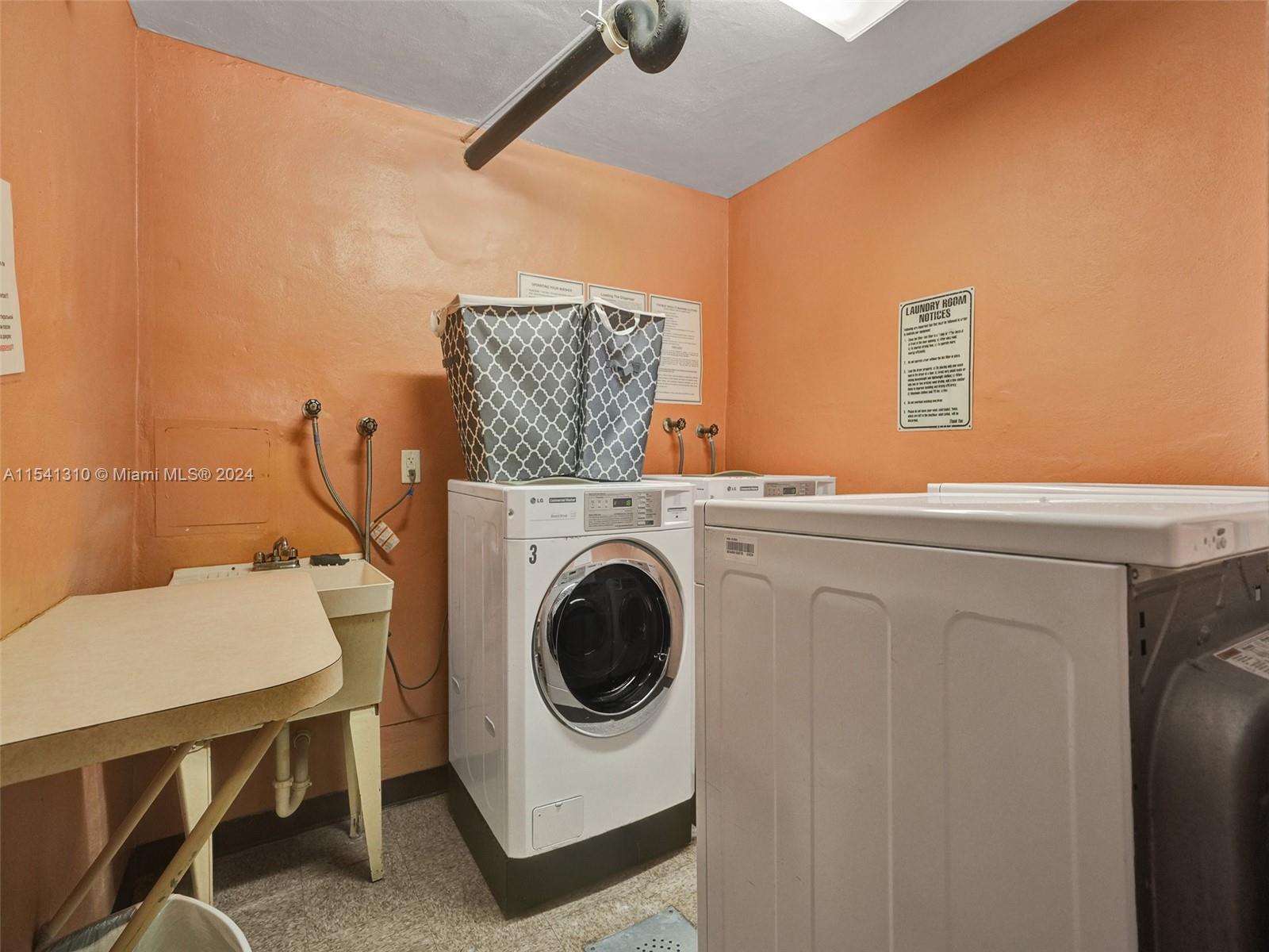 600 Three Islands Blvd 1521, Hallandale Beach, Florida 33009, 2 Bedrooms Bedrooms, ,2 BathroomsBathrooms,Residential,For Sale,600 Three Islands Blvd 1521,A11541310