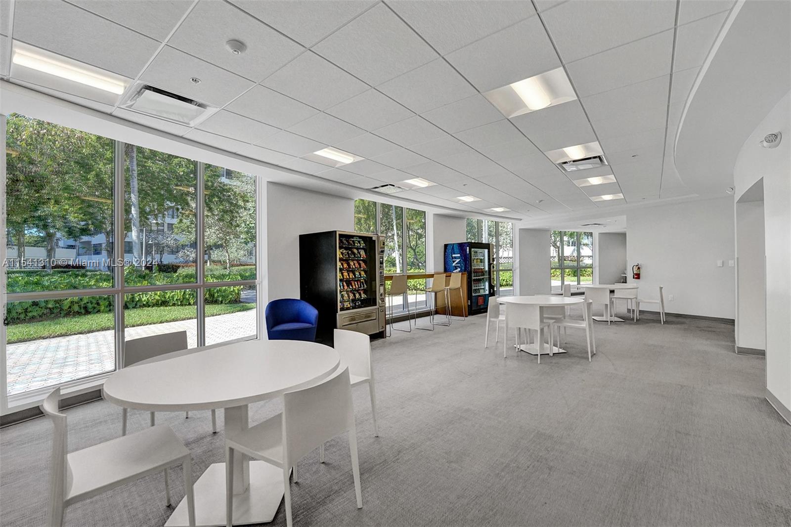 600 Three Islands Blvd 1521, Hallandale Beach, Florida 33009, 2 Bedrooms Bedrooms, ,2 BathroomsBathrooms,Residential,For Sale,600 Three Islands Blvd 1521,A11541310