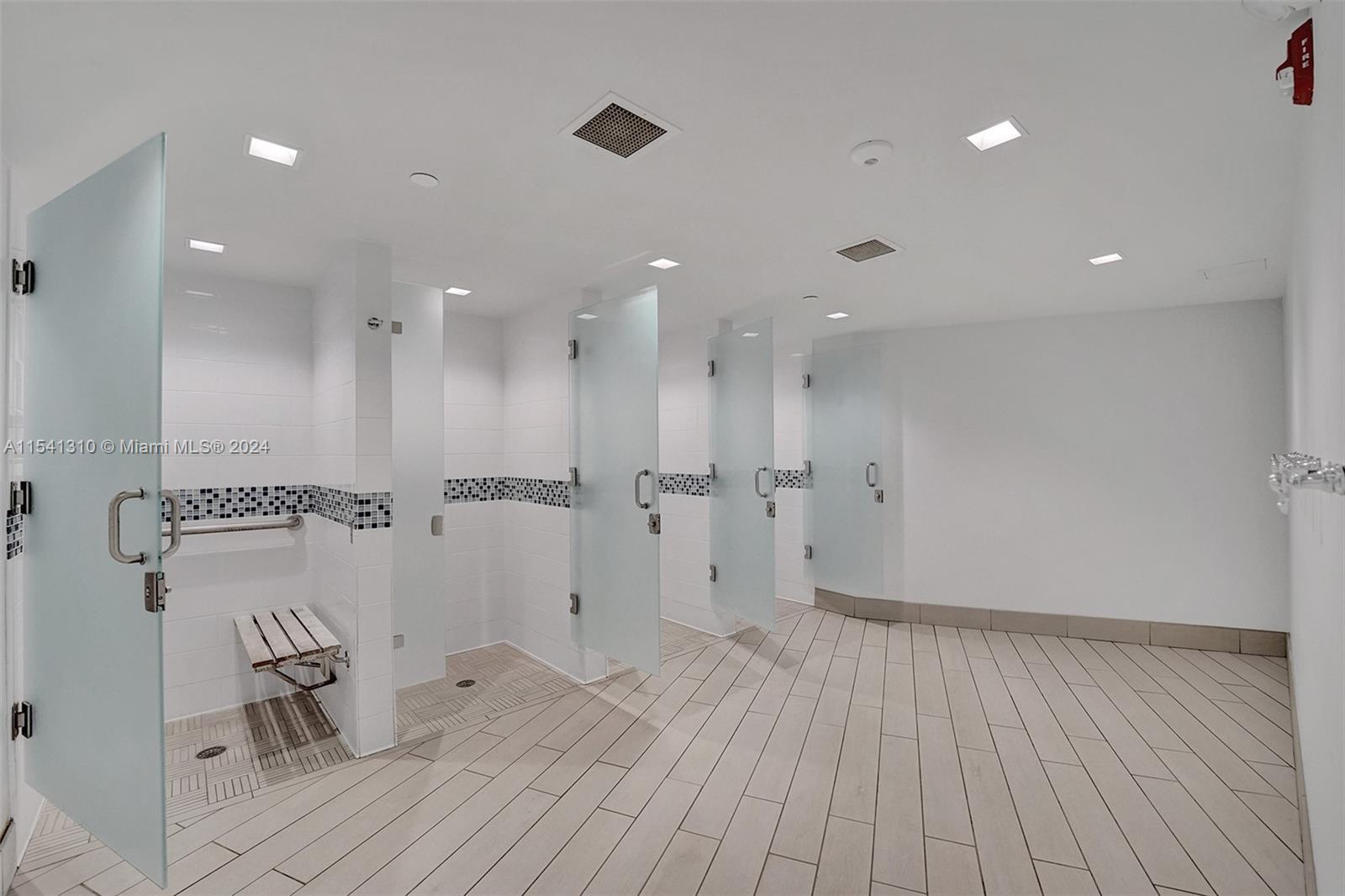 600 Three Islands Blvd 1521, Hallandale Beach, Florida 33009, 2 Bedrooms Bedrooms, ,2 BathroomsBathrooms,Residential,For Sale,600 Three Islands Blvd 1521,A11541310