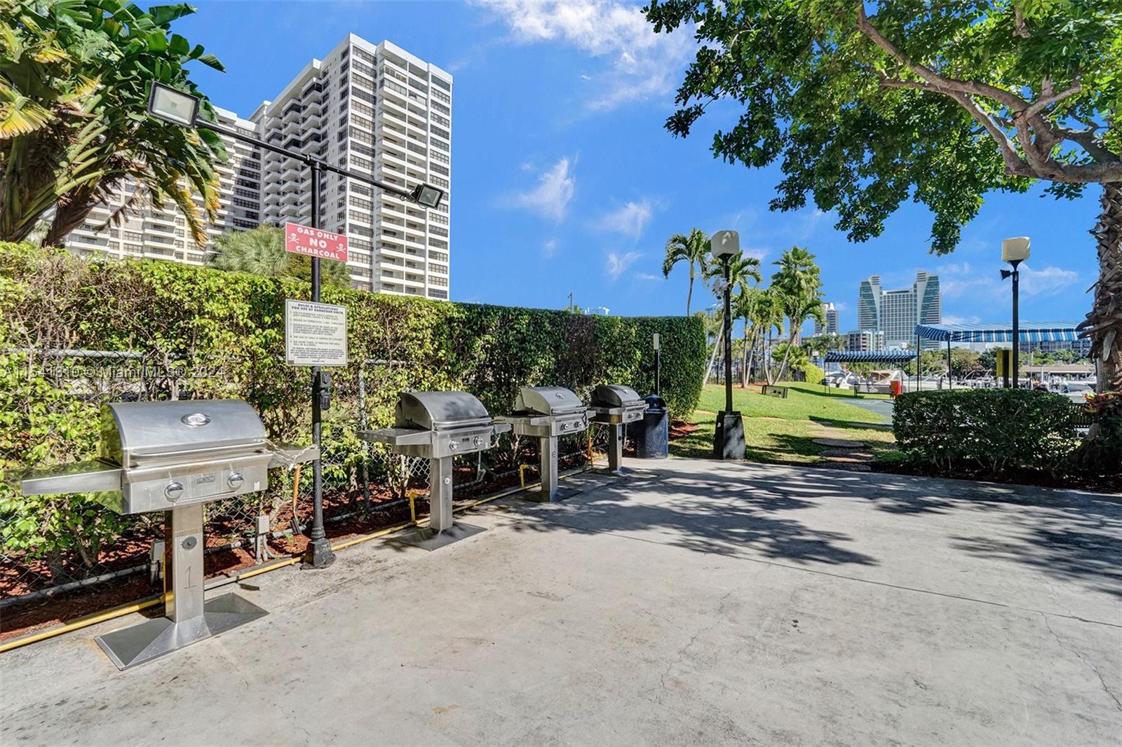 600 Three Islands Blvd 1521, Hallandale Beach, Florida 33009, 2 Bedrooms Bedrooms, ,2 BathroomsBathrooms,Residential,For Sale,600 Three Islands Blvd 1521,A11541310