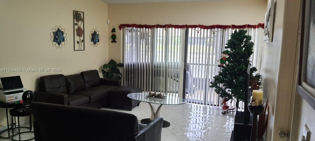 6367 W Pinehurst Cir W B37, Tamarac, Florida 33321, 2 Bedrooms Bedrooms, ,1 BathroomBathrooms,Residential,For Sale,6367 W Pinehurst Cir W B37,A11535450