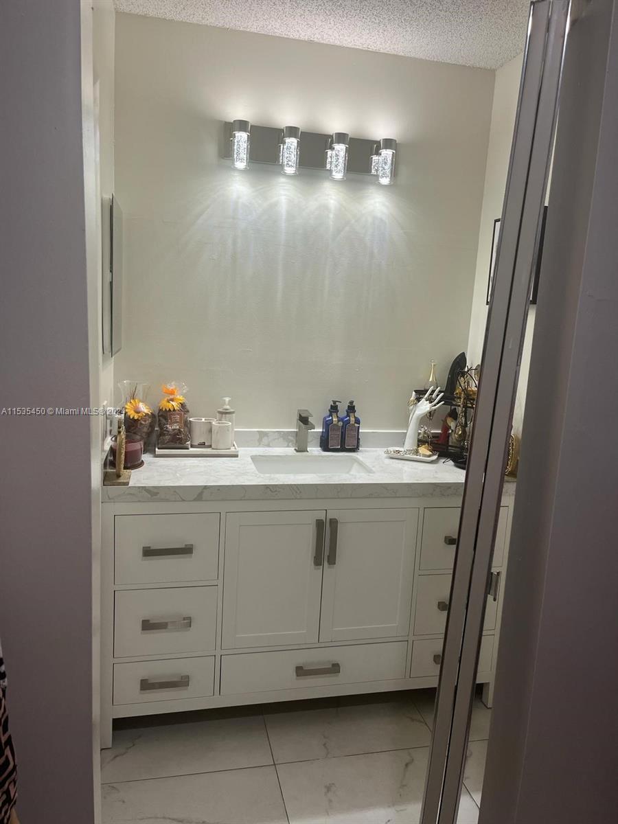 6367 W Pinehurst Cir W B37, Tamarac, Florida 33321, 2 Bedrooms Bedrooms, ,1 BathroomBathrooms,Residential,For Sale,6367 W Pinehurst Cir W B37,A11535450