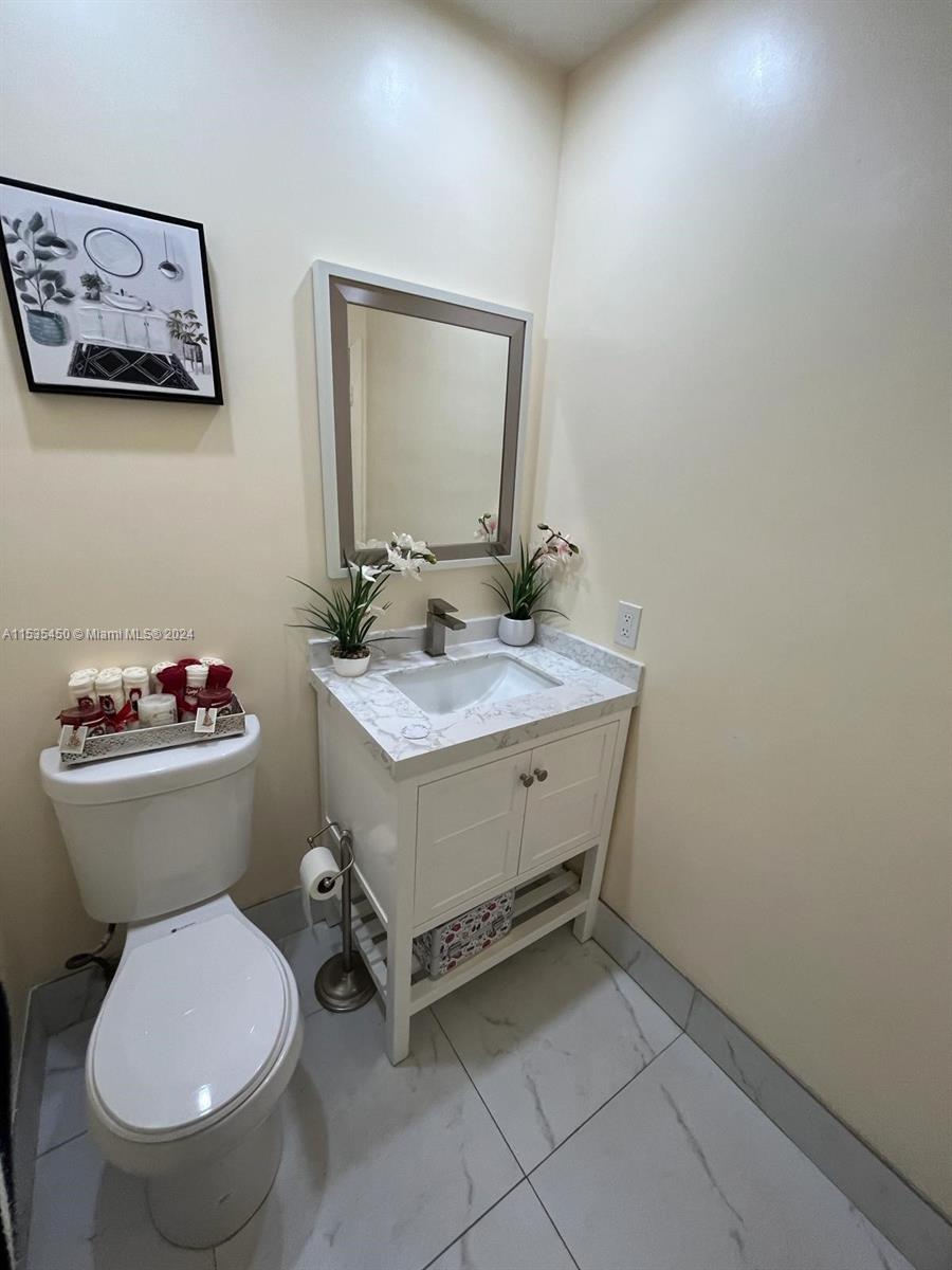 6367 W Pinehurst Cir W B37, Tamarac, Florida 33321, 2 Bedrooms Bedrooms, ,1 BathroomBathrooms,Residential,For Sale,6367 W Pinehurst Cir W B37,A11535450