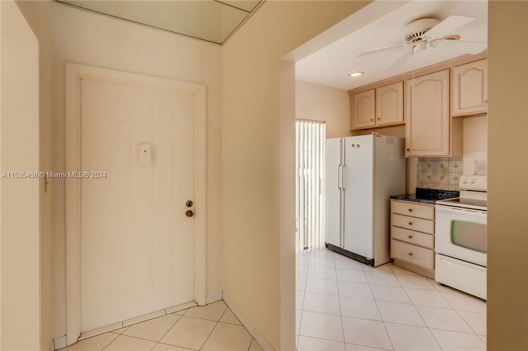 6367 W Pinehurst Cir W B37, Tamarac, Florida 33321, 2 Bedrooms Bedrooms, ,1 BathroomBathrooms,Residential,For Sale,6367 W Pinehurst Cir W B37,A11535450