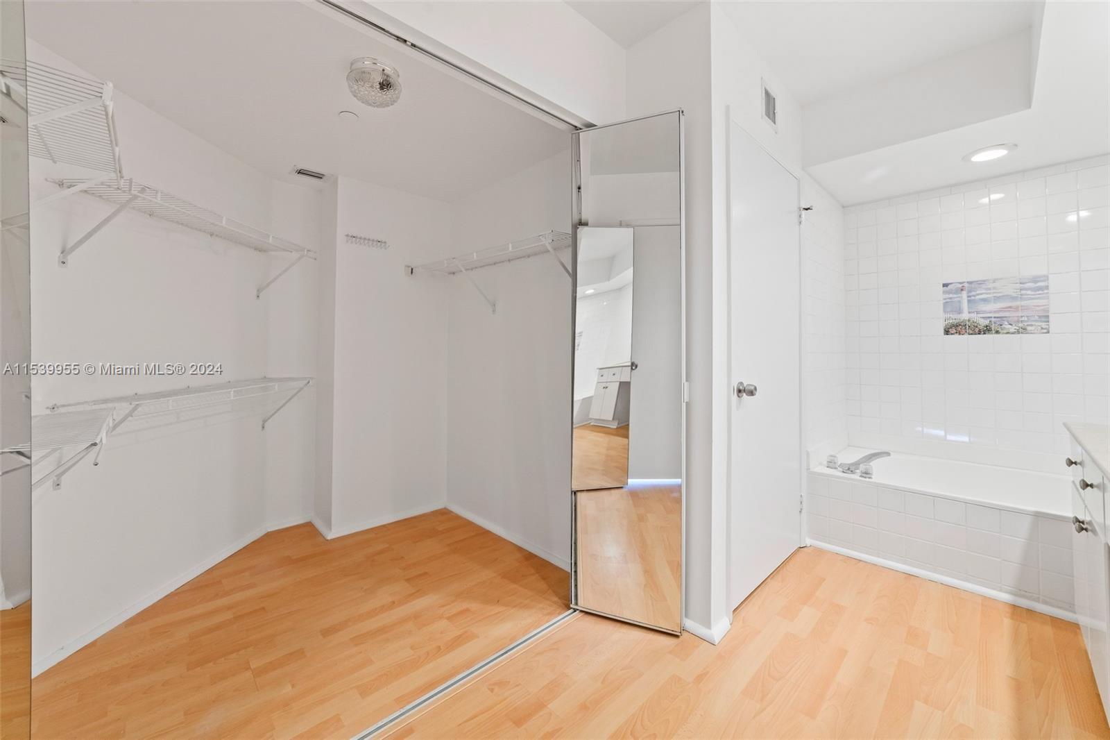 3400 NE 192nd St 1506, Aventura, Florida 33180, 2 Bedrooms Bedrooms, ,2 BathroomsBathrooms,Residentiallease,For Rent,3400 NE 192nd St 1506,A11539955