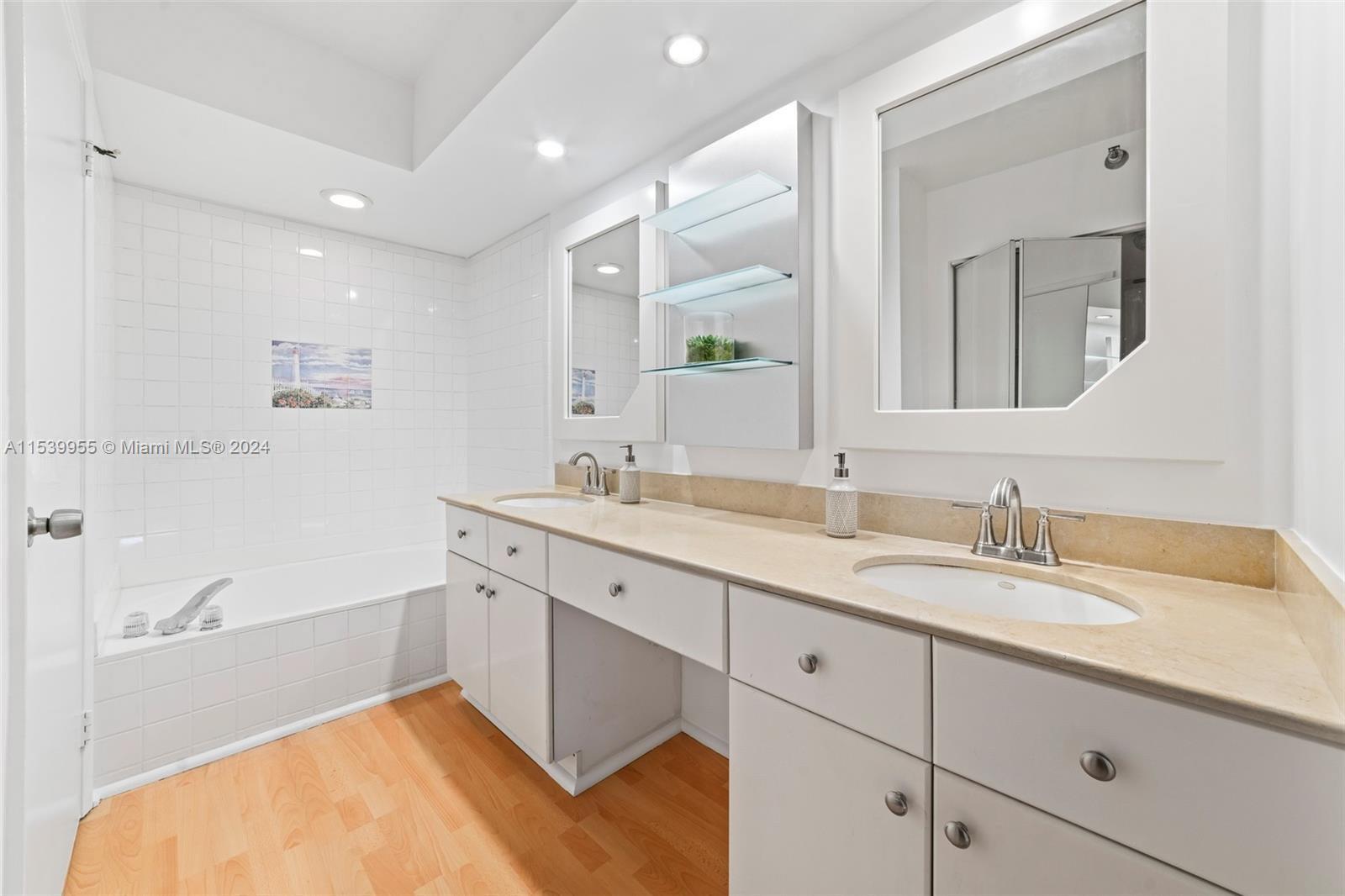 3400 NE 192nd St 1506, Aventura, Florida 33180, 2 Bedrooms Bedrooms, ,2 BathroomsBathrooms,Residentiallease,For Rent,3400 NE 192nd St 1506,A11539955